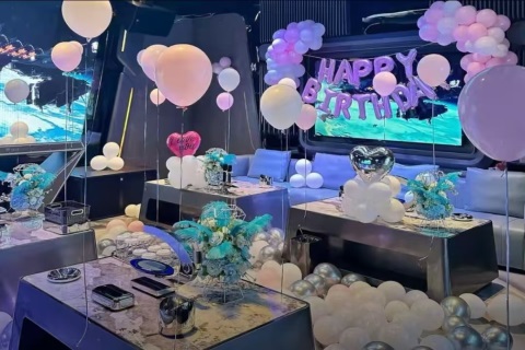 马鞍山夜场诚聘礼仪模特点亮都市夜色