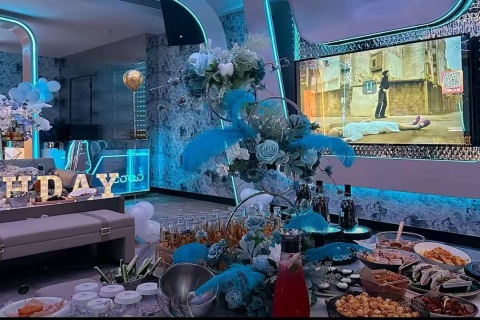 马鞍山夜场诚聘礼仪模特点亮都市夜色